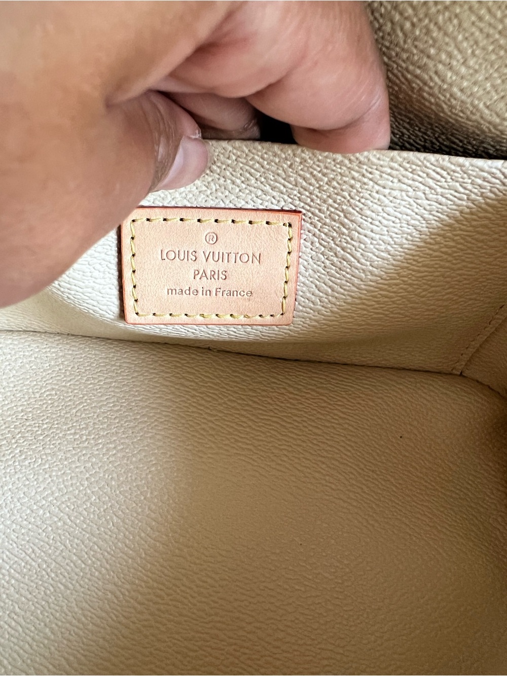 Lv vanity bag - Picture 6 of 15